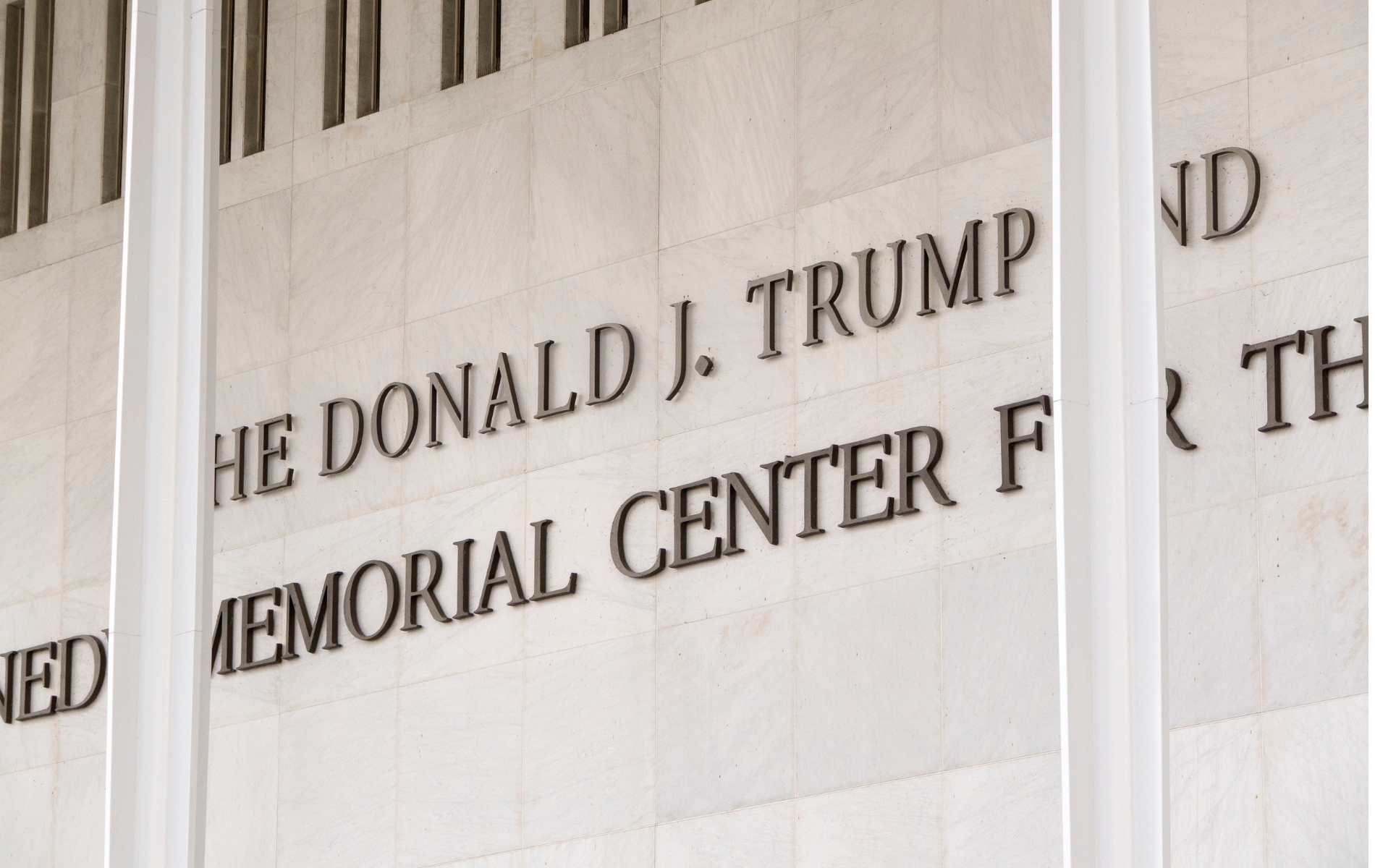 Workers Remove Trump Name From Kennedy Center After Court Order; Endowment in His Name Planned
