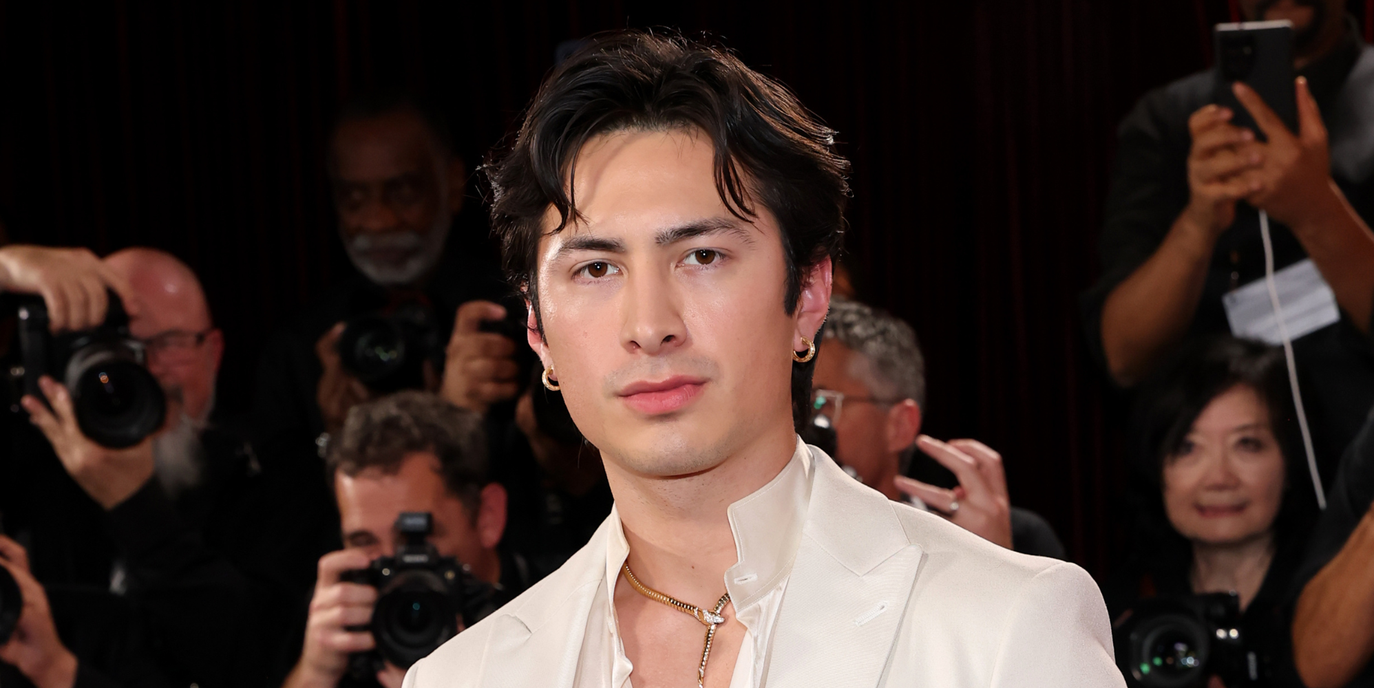 Sources close to Hudson Williams respond to resurfaced swast