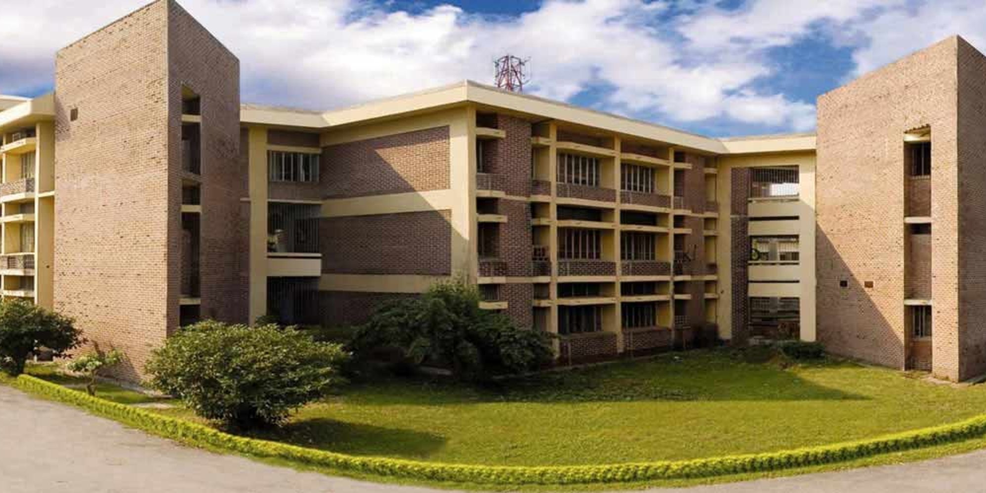 Bangladesh university condemned as students reportedly expelled and handed to police over alleged homosexuality