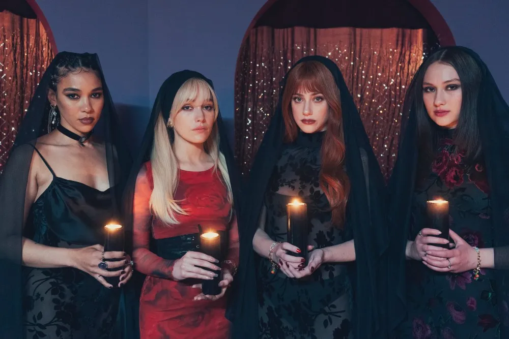 Forbidden Fruits follows a witchy femme cult.