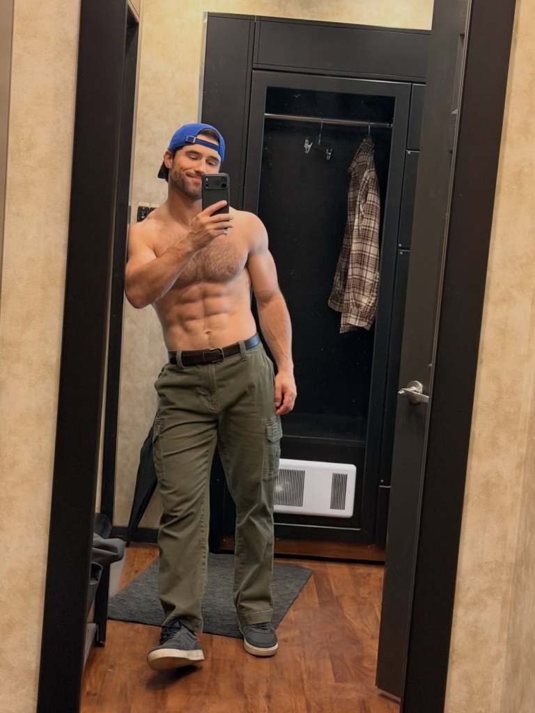 Robbie GK delighted fans with a shirtless selfie