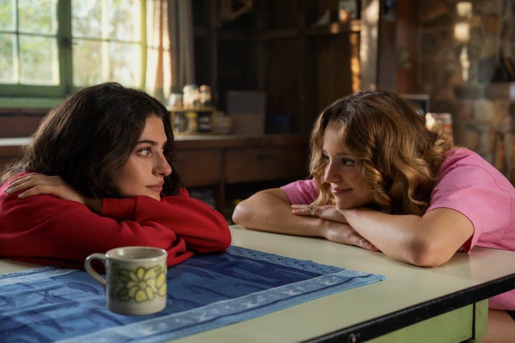 Annie Jacobson (Ella Rubin) and Oona (Bo Bragason) in Sterling Point.