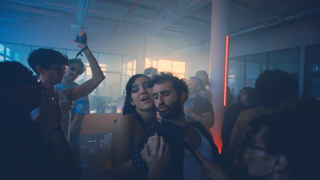 Club Kid: two people dancing in a nightclub