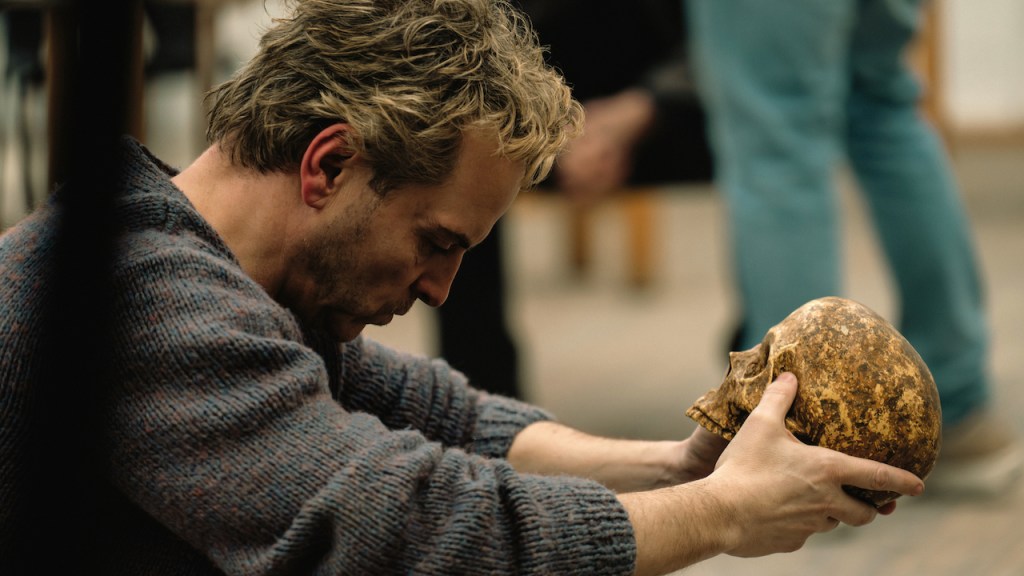 Elsinore: andrew scott holding a skull