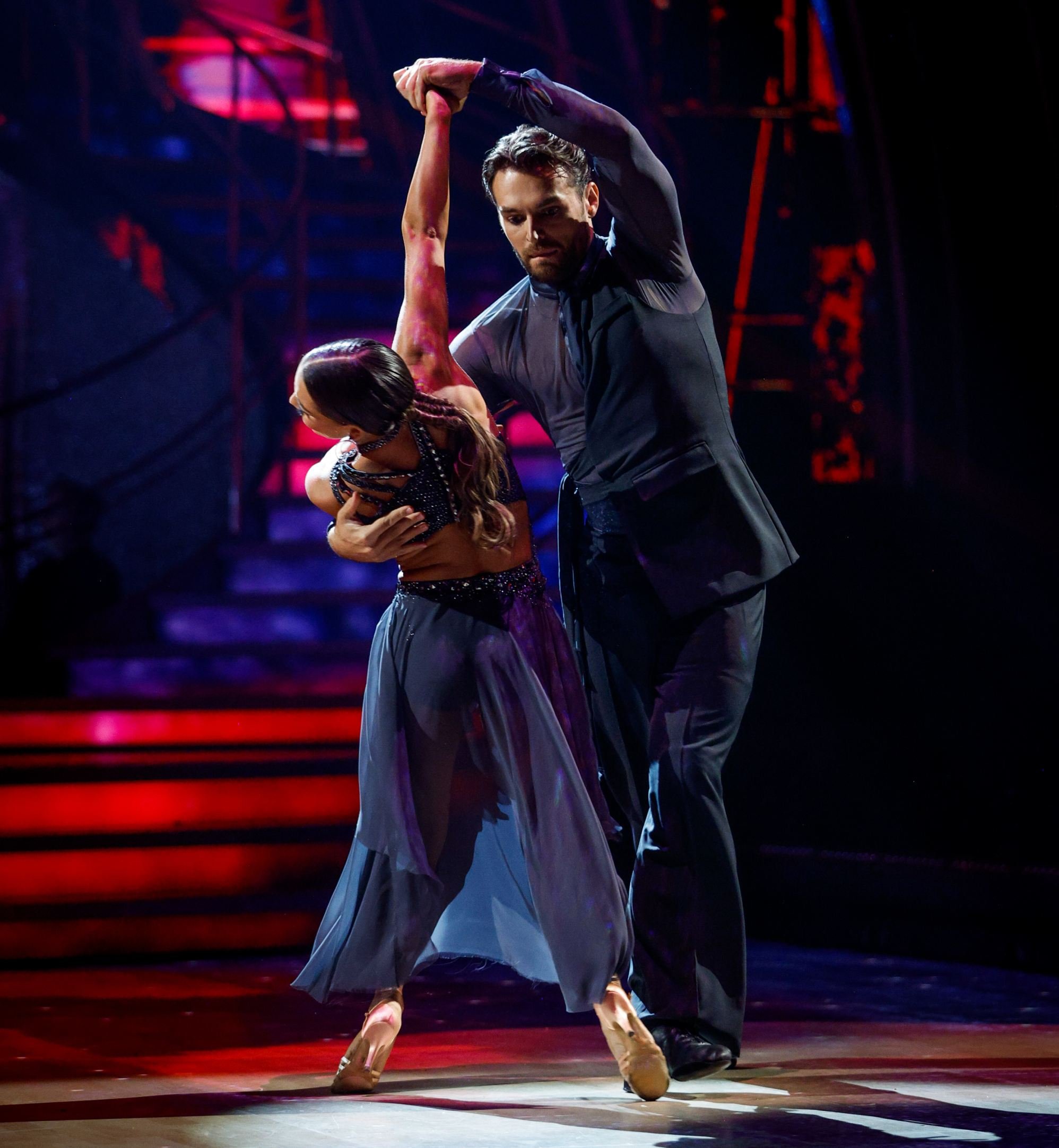 Lawrence Robb and Jowita Przystał dance on Strictly