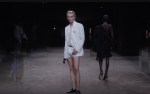 La colección Primavera 2027 de Tom Ford declara que los calzoncillos diminutos están de moda