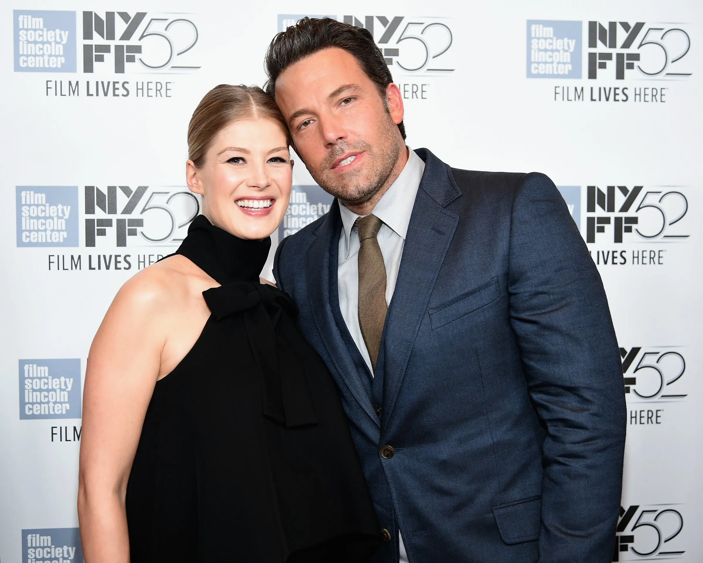 NEW YORK, NY - SEPTEMBER 26:  Actors Rosamund Pike (L) and Ben Affleck attend the Opening Night Gala Presentation and World Premiere of 