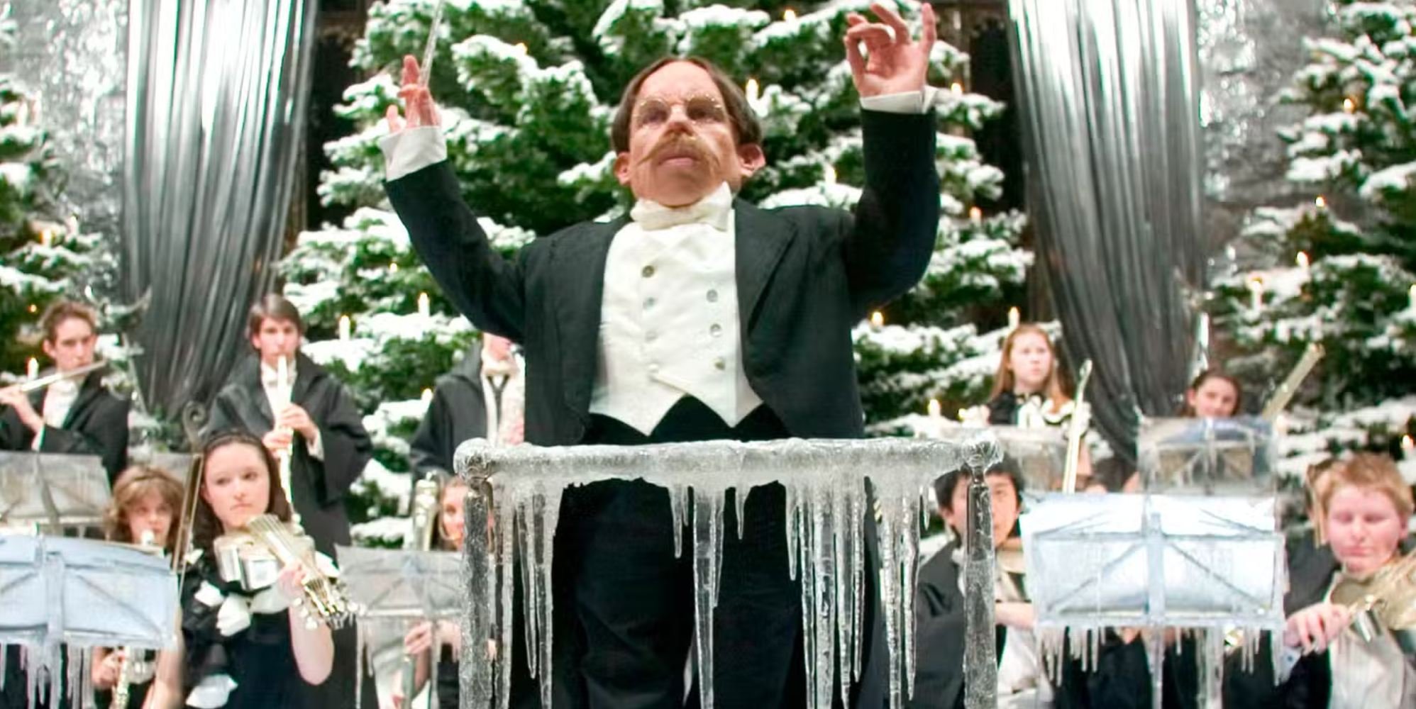 Warwick Davis is reprising his role of Professor Flitwick